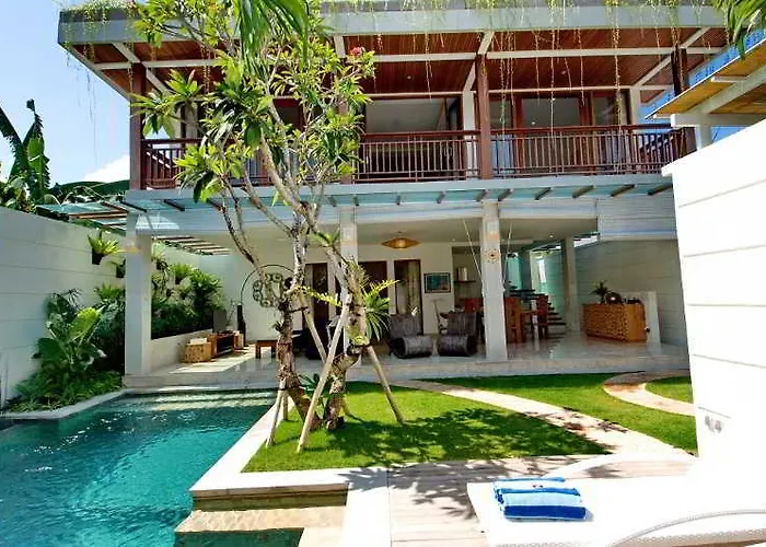 Villa Lumut 3 Bedrooms *
