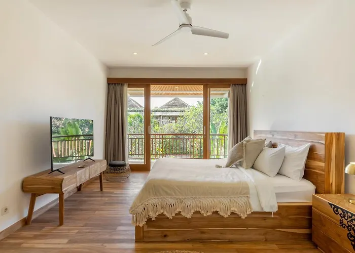 Villa Lumut 3 Bedrooms Seminyak (Bali)