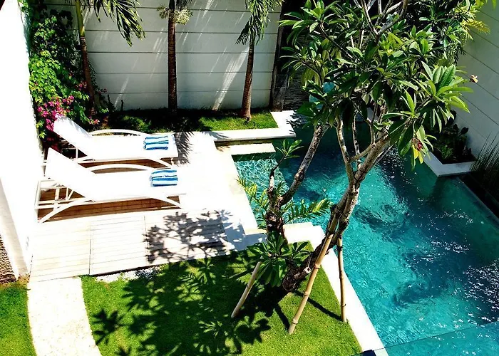 Lumut 3 Bedrooms Villa Seminyak (Bali)