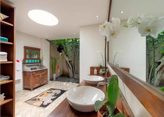 Lumut 3 Bedrooms Villa